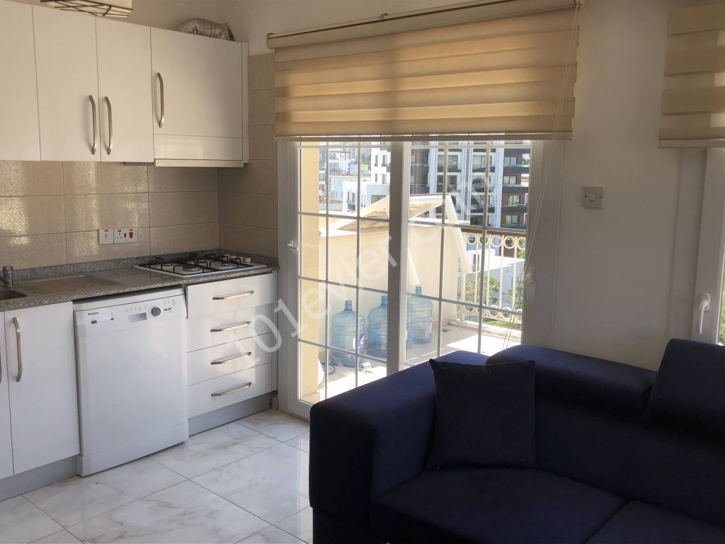 GİRNE MERKEZ'DE  2+1 FULL EŞYALI PENTHOUSE