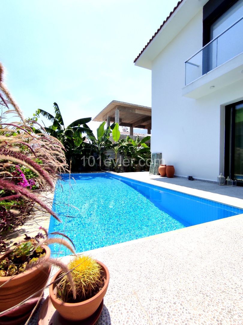 Villa For Sale in Alsancak, Kyrenia