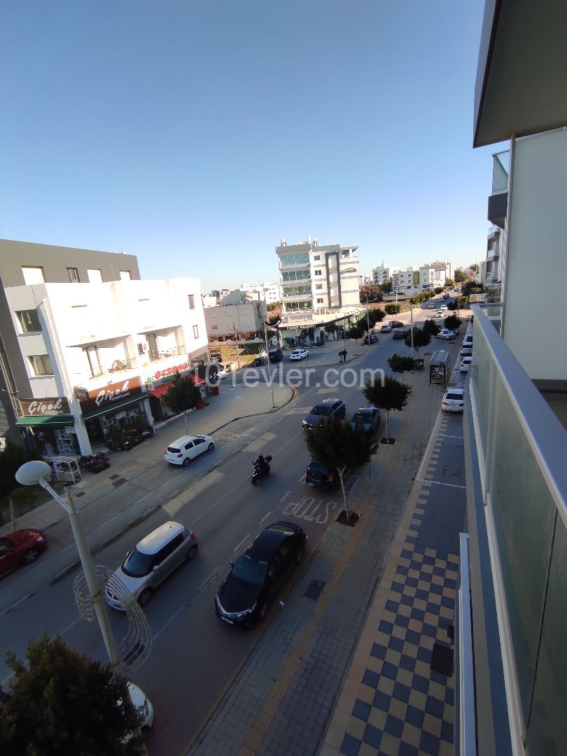 Turkish Mali Large Security Apartments on the Most Popular Street ** 