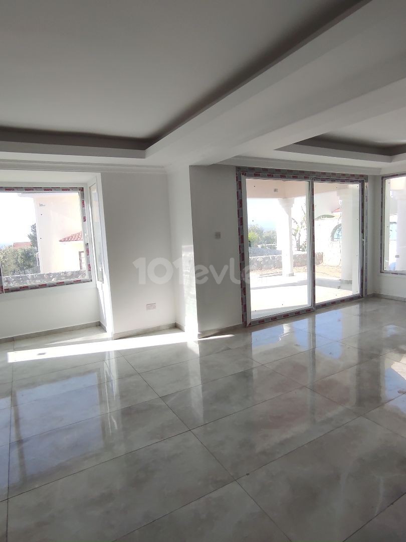 Alsancak British College District Zero Pool Villa for Sale ** 