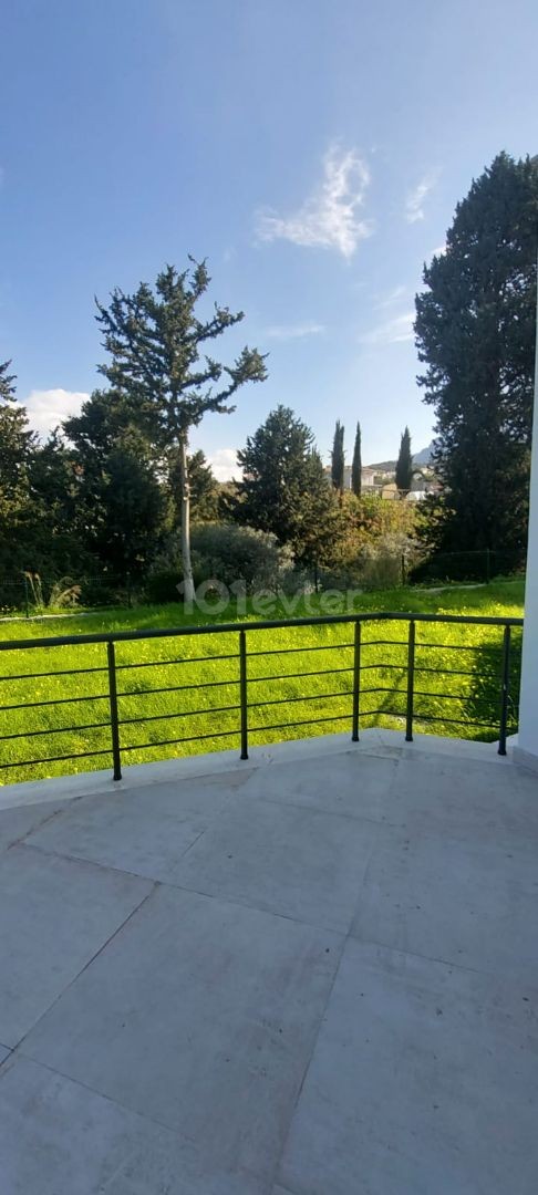 ALSANCAKTA DOES NOT CLOSE THE FRONT ZERO VILLA WITH A LARGE GARDEN ** 