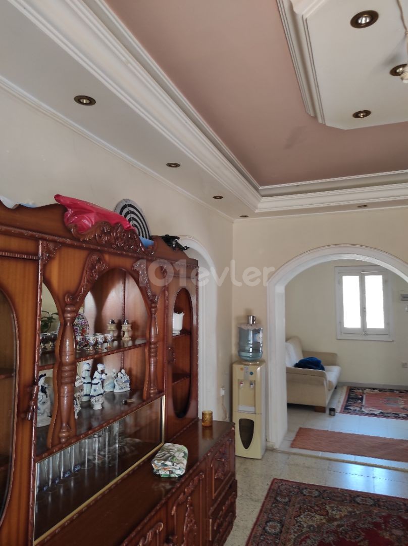 3 bedroom village house in Bellapais