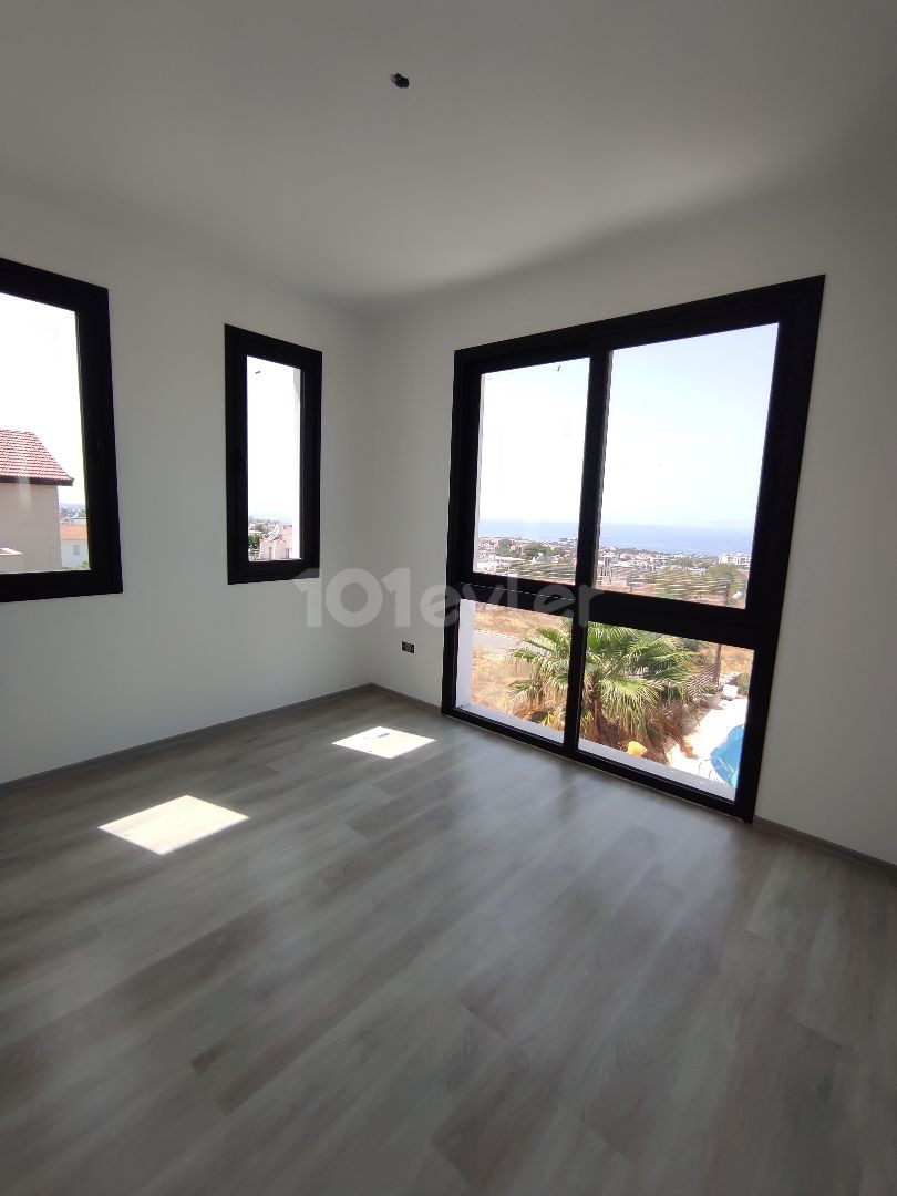 Modern Villa with Stunning Views of Catalkoyde ** 