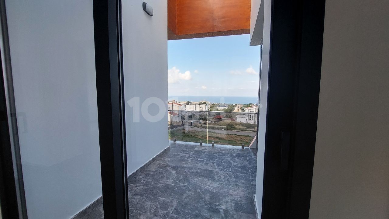 Magnificent, High-quality, Spacious, New Villa with a View ** 