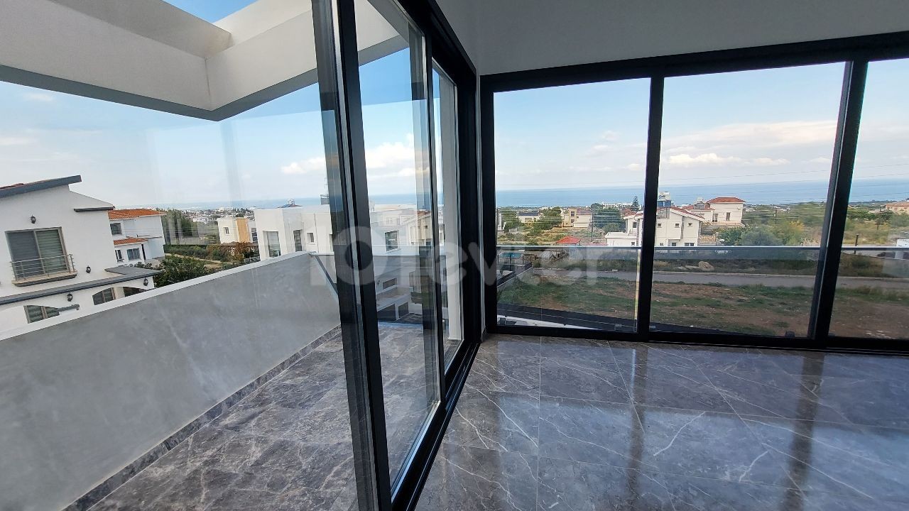 Magnificent, High-quality, Spacious, New Villa with a View ** 