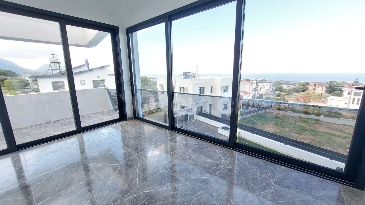 Magnificent, High-quality, Spacious, New Villa with a View ** 