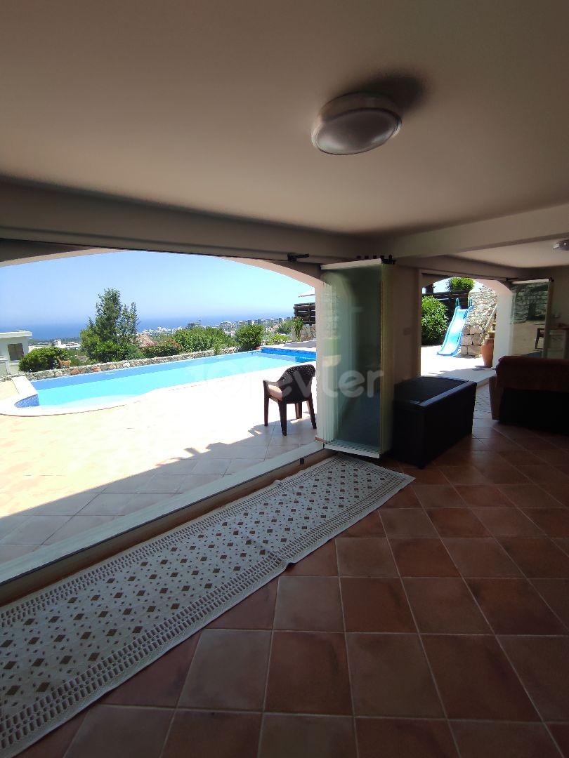 A Fully Furnished Villa Made in Turkish That Cannot Be Interrupted in an Olive Grove ** 