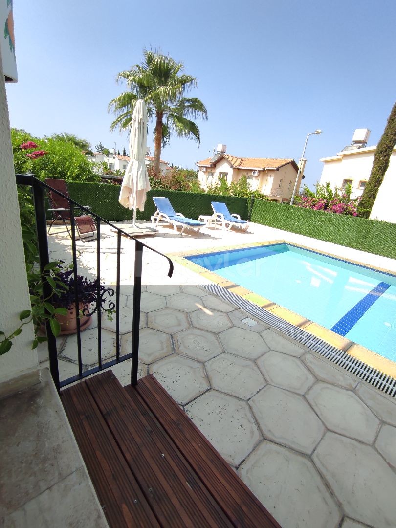 Opportunity Villa - Fully Furnished and with Pool **  ** 