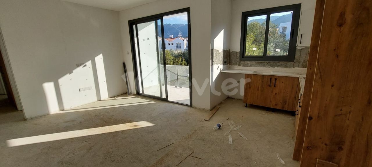 Flat For Sale in Alsancak, Kyrenia