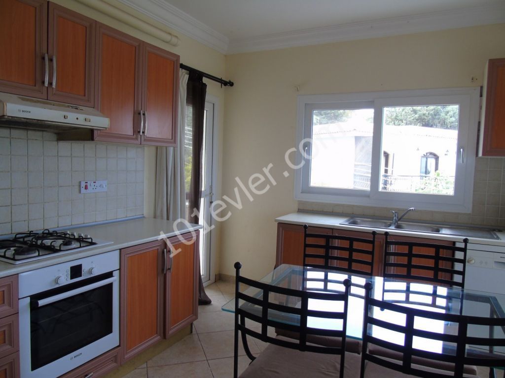 3+2 apartment in Edremit for rent 