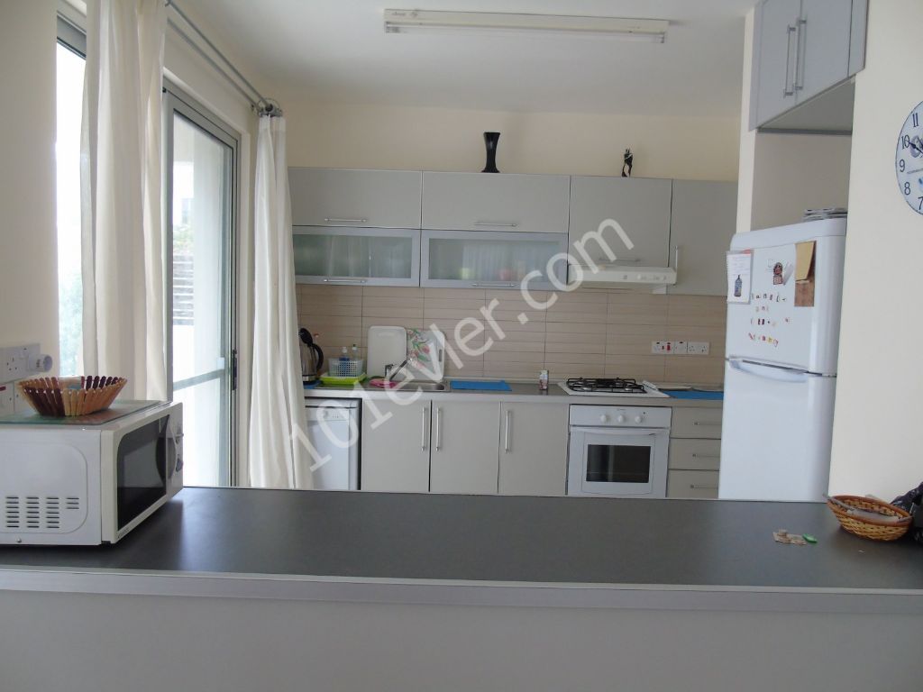 3+1 apartment with private garden in Kyrenia 