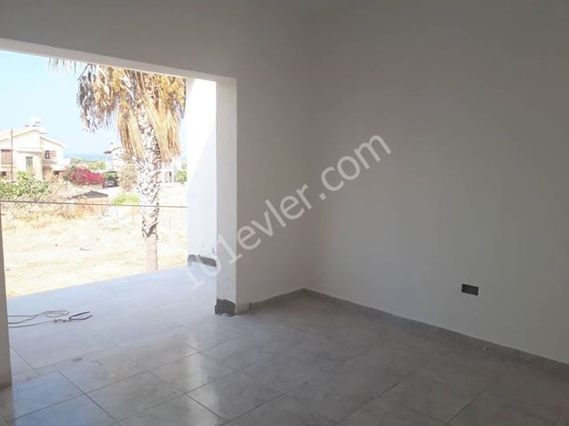 Girne Alsancak bölgesinde 3+1 satlık  ikiz  villa. Fatma Çolakoğlu 0548 861 9012