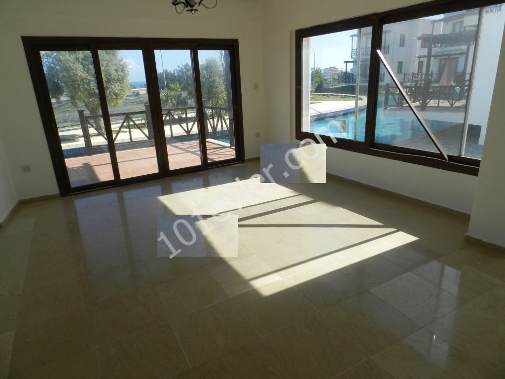 3+1 villa zum Verkauf in Kyrenia Yesiltepe ** 