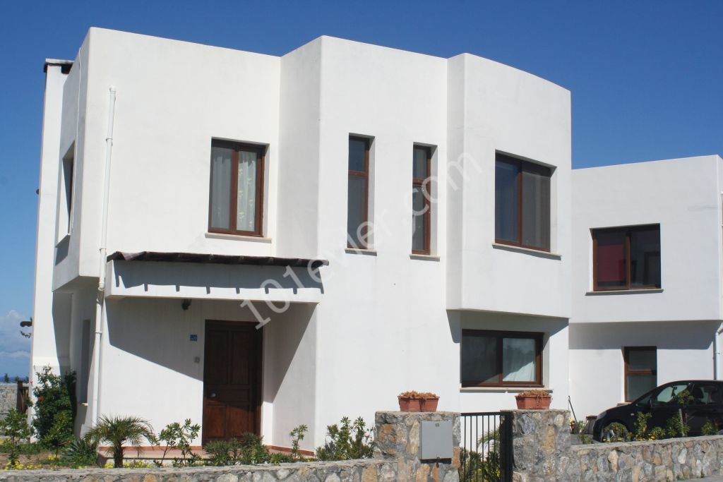 3+1 duplex apartment for sale in Kyrenia yeşiltepe ** 