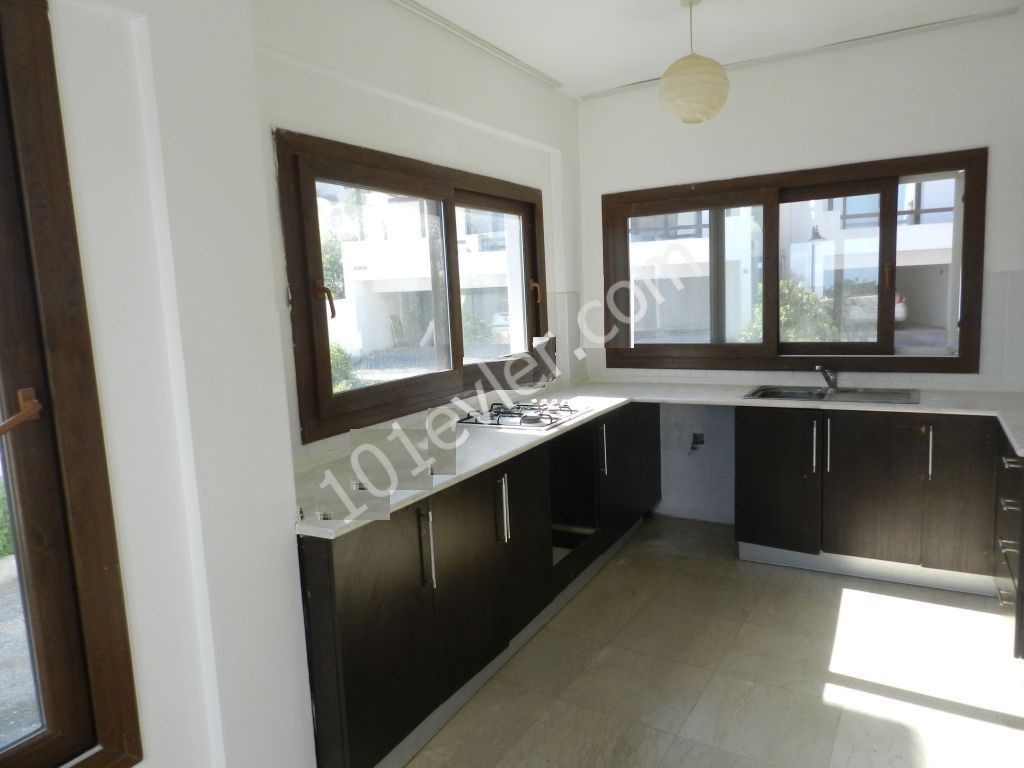 1 +1 apartment for sale in Kyrenia yeşiltepe ** 