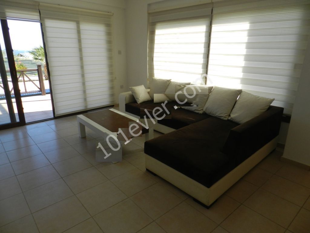 1 +1 apartment for sale in Kyrenia yeşiltepe ** 