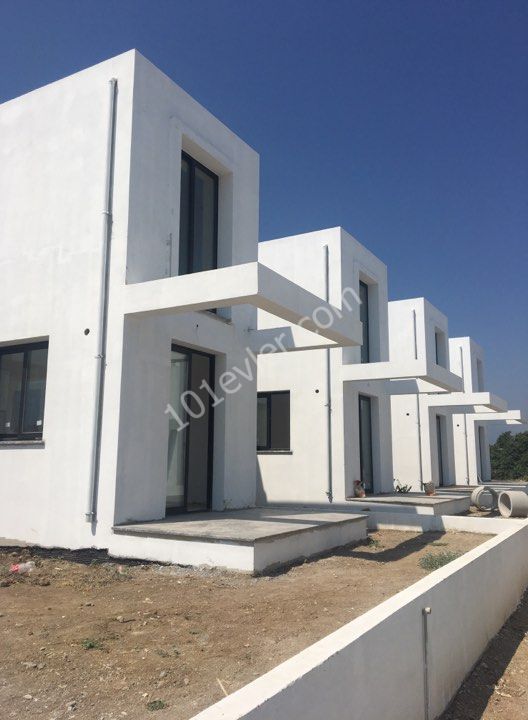 Girne çatalköy'de 2+1 satılı Villalar