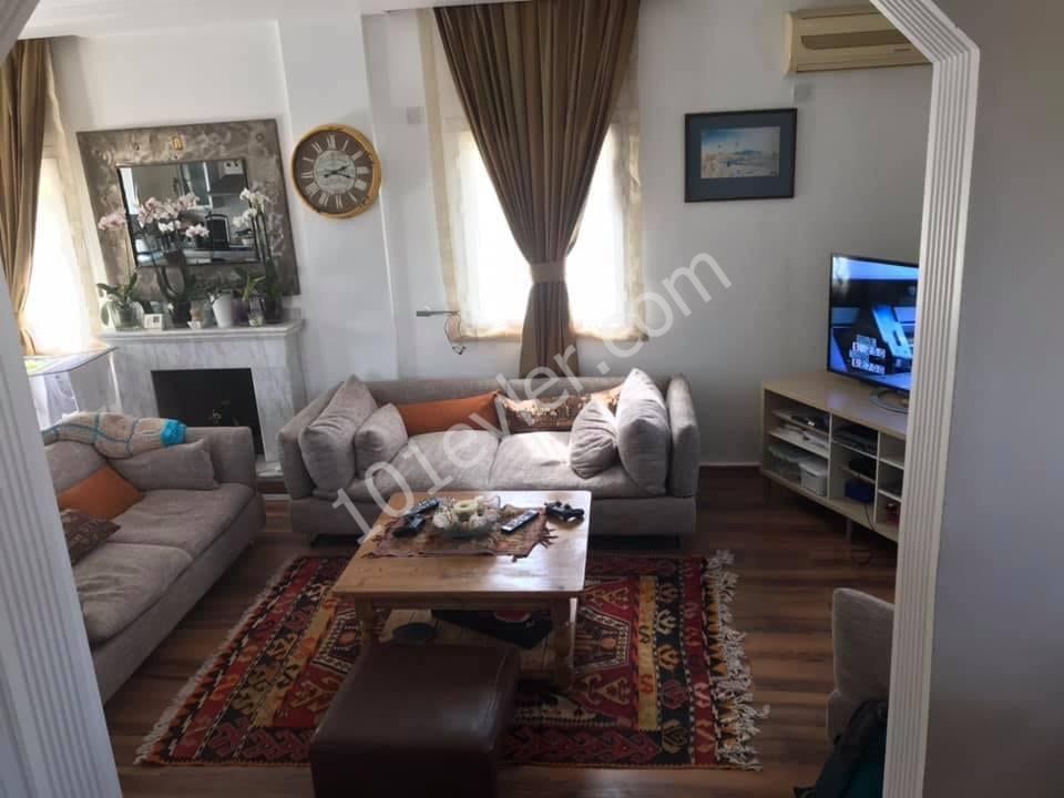 Girne Bellapais Bölgesinde 3+1  satılık Villa