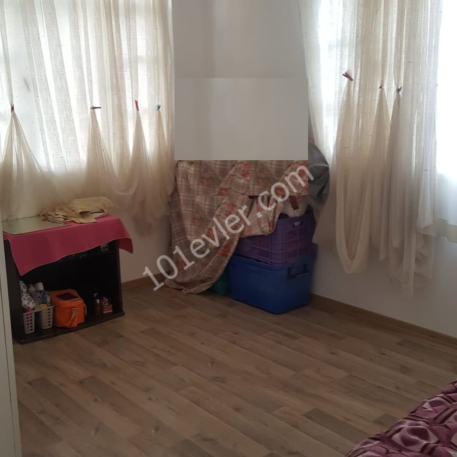 2+1 Wohnung zum Verkauf im Zentrum von Kyrenia ** 