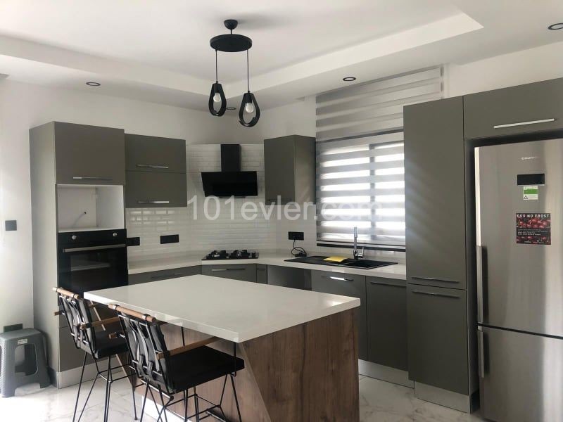 3+1 Villa zum Verkauf in Kyrenia Alsancak ** 