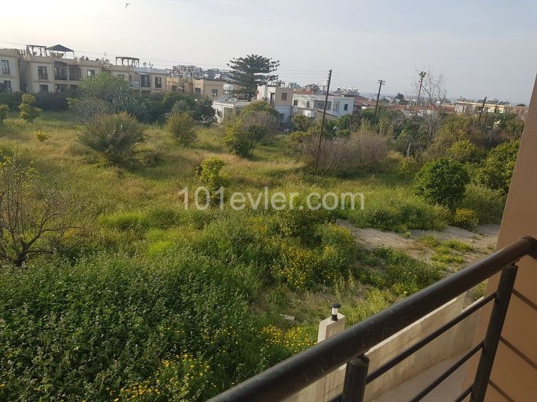 2 + 1 apartment for sale in Kyrenia Dogankoy ** 