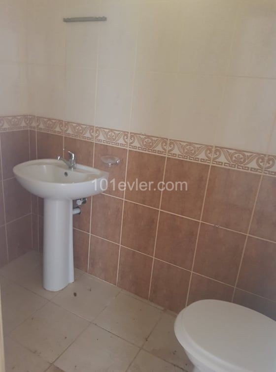 3 + 1 apartments for sale in Kyrenia Zeytinlik ** 