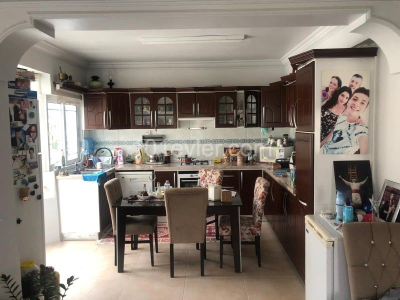 Girne Merkez'de satılık 3+1 Penthouse