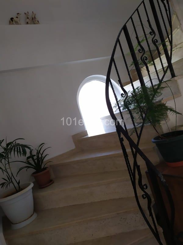 Villa To Rent in Karşıyaka, Kyrenia