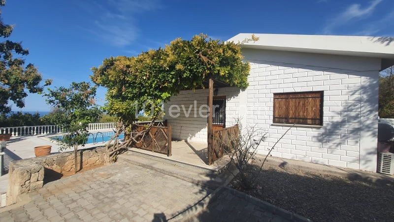 2+1 villa for rent in Bellapais, Girne ** 