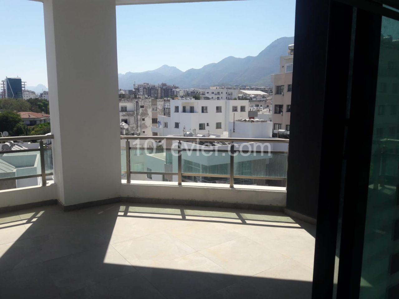 2+1 Wohnung Zu vermieten in Kyrenia Karakum ** 