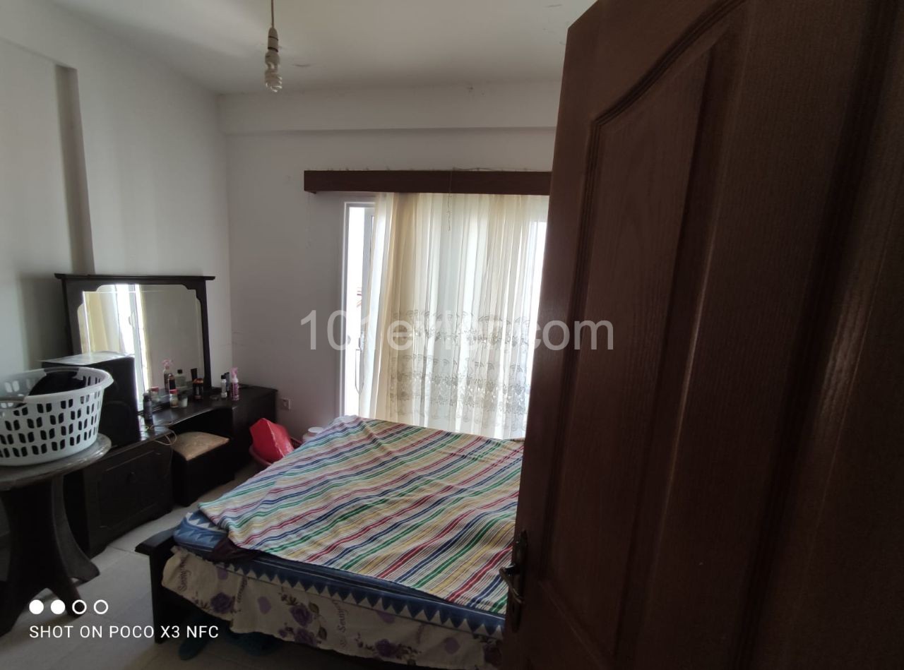 3+1 flat for sale in the center of Kyrenia ** 