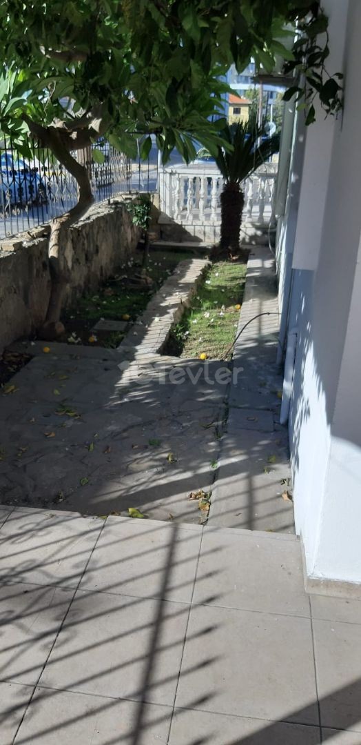 Flat To Rent in Girne Merkez, Kyrenia