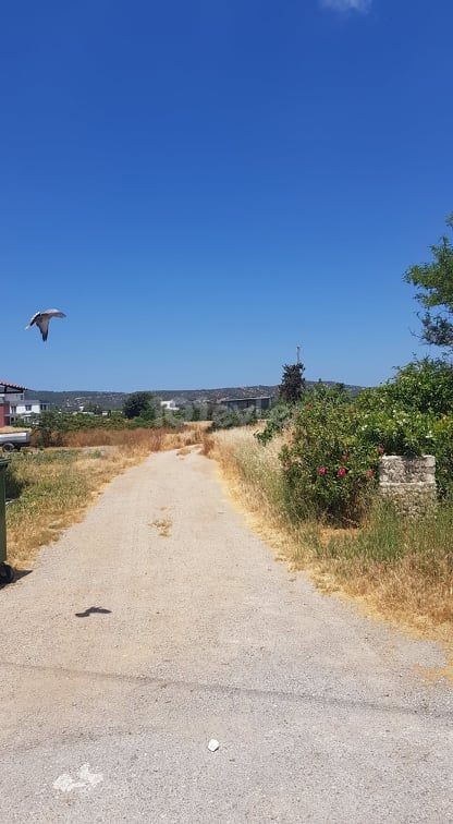 Landhaus zum Verkauf in yedikonuk ** 