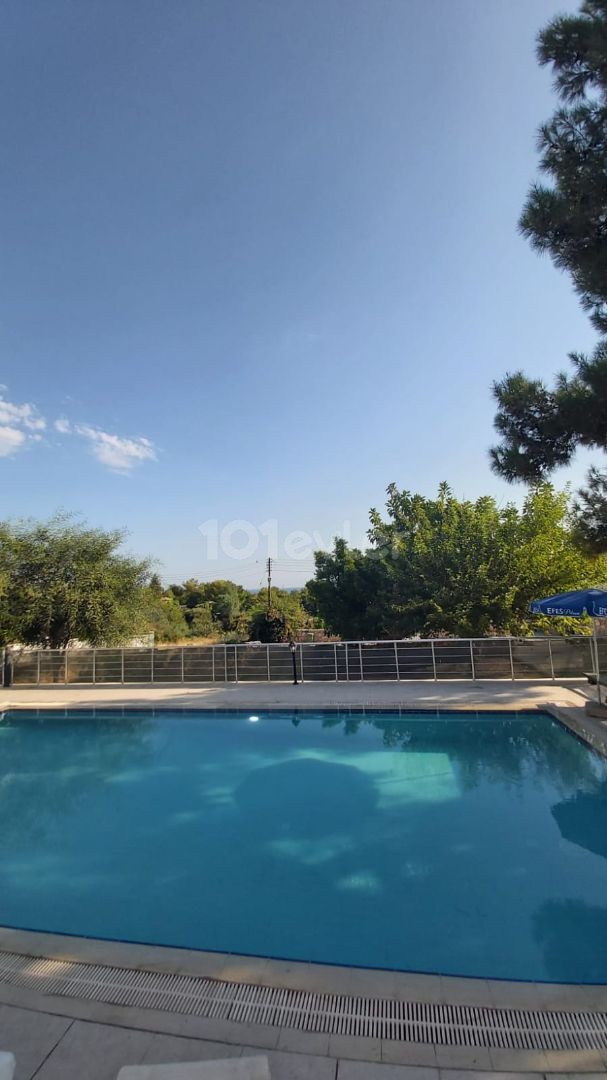 Villa mit Pool zu vermieten in Kyrenia Hasan Uzun ** 