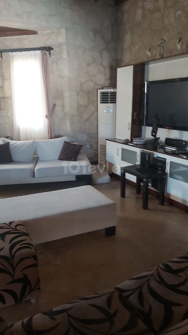 4+1 villa zu vermieten in Kyrenia Karsiyaka ** 