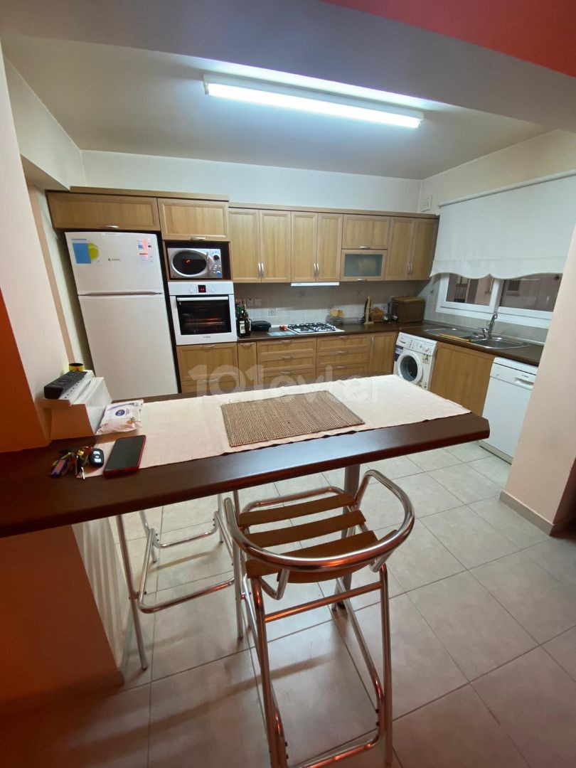 Nicosia gönyeli te 2 + 1 apartment for rent ** 