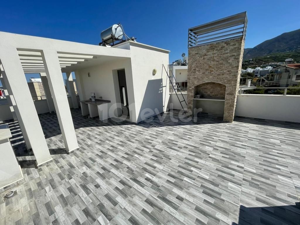 Girne Alsancak da  3+1 satılık Villa 