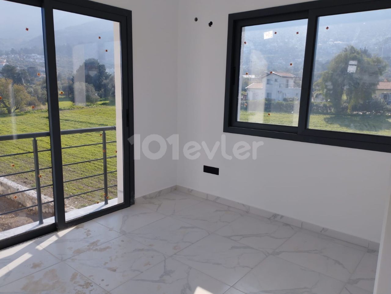 4+1 villa for sale in Girne Karsiyaka (with pool)