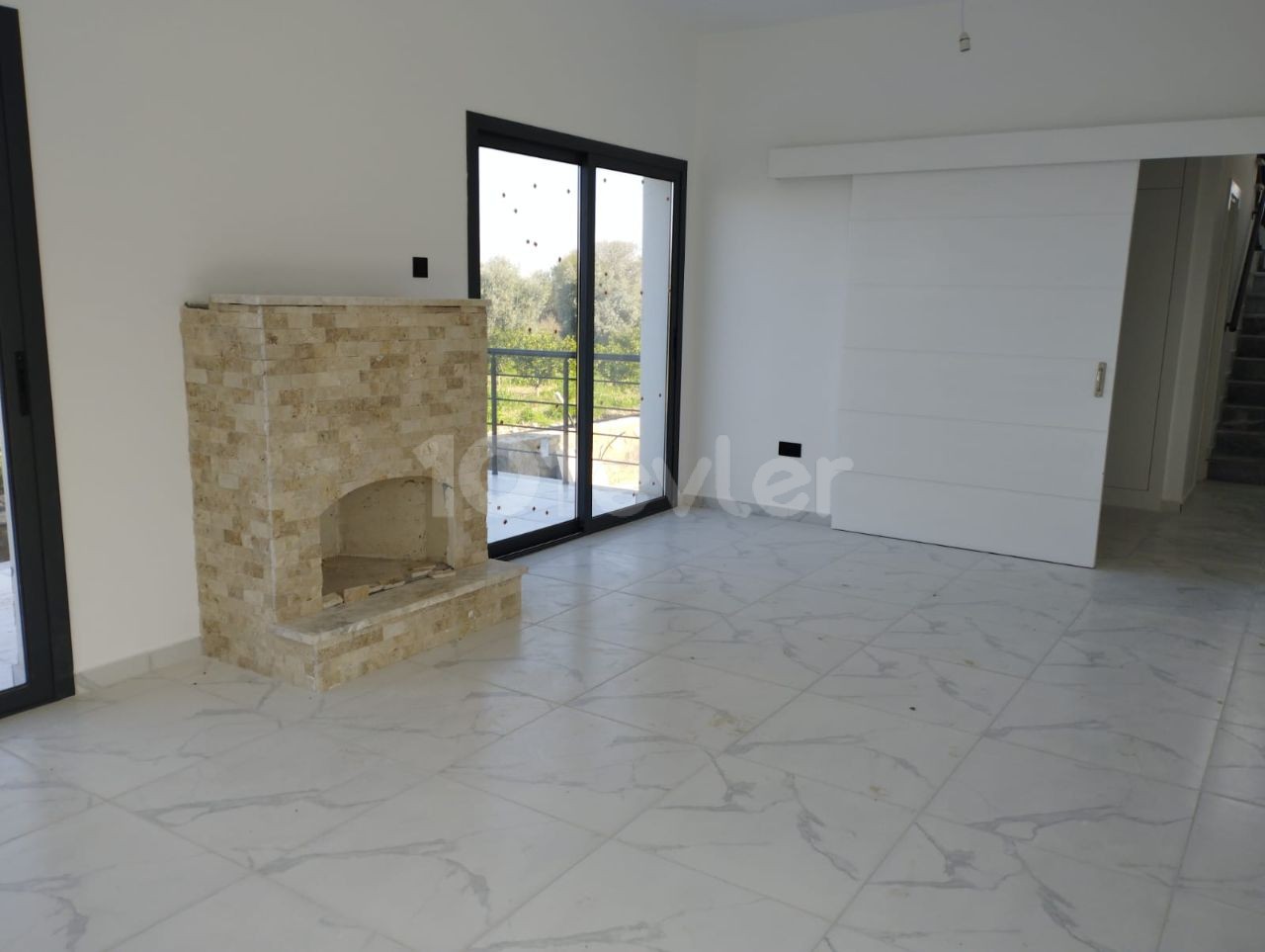 4+1 villa for sale in Girne Karsiyaka (with pool)