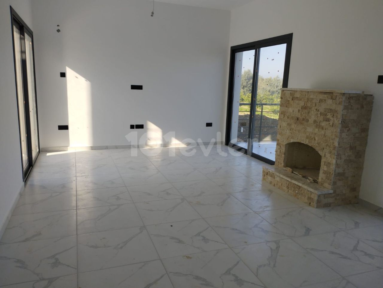 4+1 villa for sale in Girne Karsiyaka (with pool)