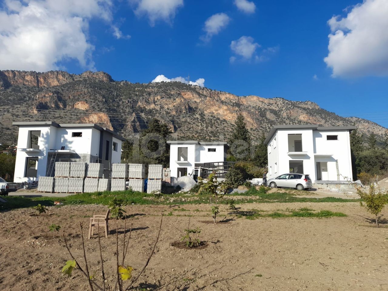 Girne Boğaz da 3+1 satılık 3 adet villa