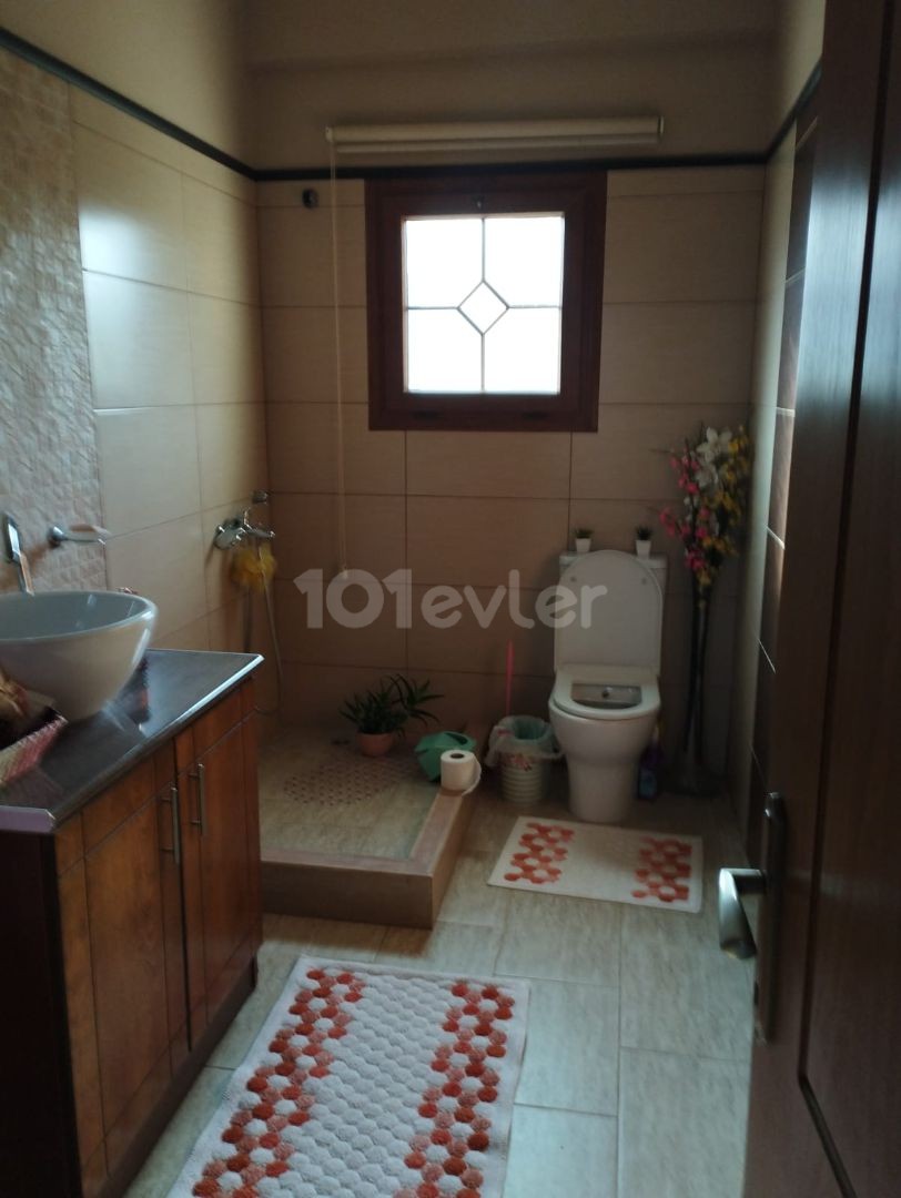 3+1 Villa For Sale in Girne Karsiyaka