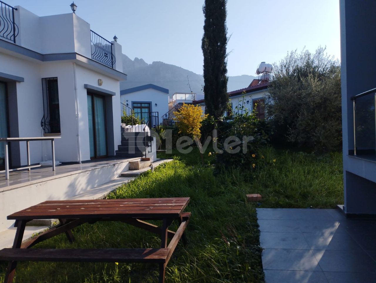 2+1 Villa zum Verkauf in Girne Karsiyaka (kann in 3 Schlafzimmer umgewandelt werden)