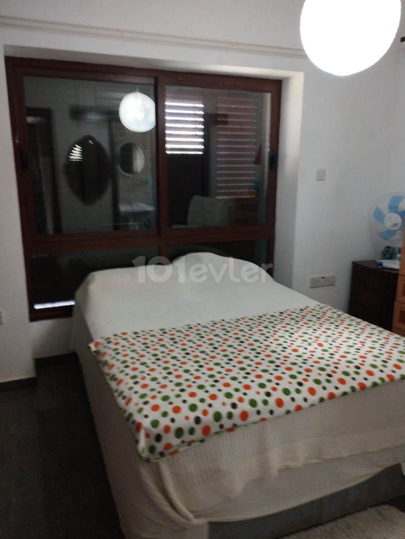 2+1 Villa zum Verkauf in Girne Karsiyaka (kann in 3 Schlafzimmer umgewandelt werden)