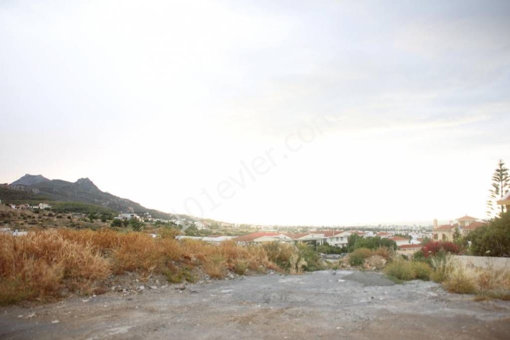 For Sale a Plot of Land in Bellapais