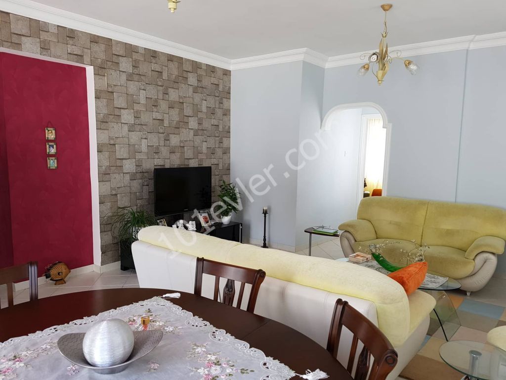 Girne Merkez'de 4+1 satılık Penthouse