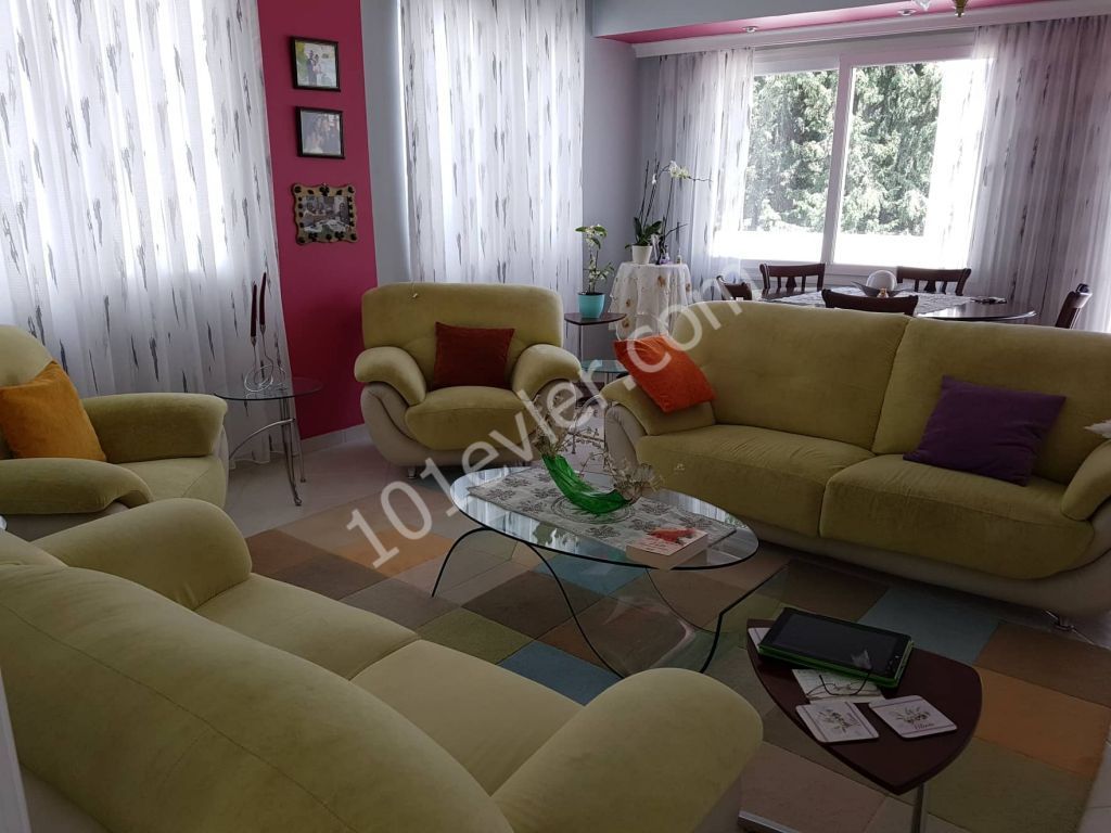 4+1 Penthouse for sale in Kyrenia Central ** 