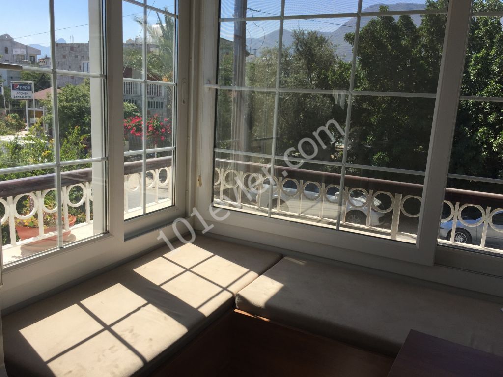 Modern 2 Bedroom apartment in Kyrenia city centre