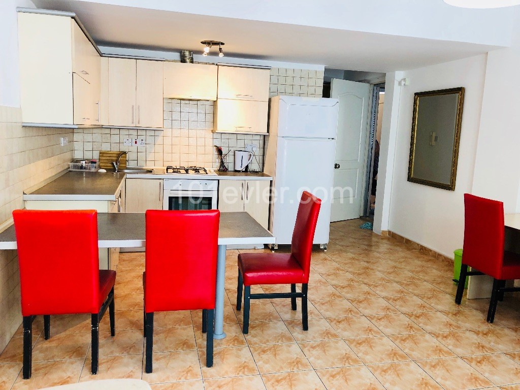 2+1 flat in Kyrenia city centre behind Colony Hotel