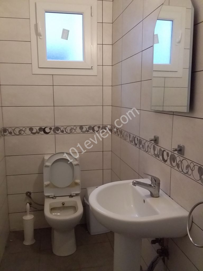 GAZİMAĞUSA MERKEZDE KİRALIK 3+1 DAİRE 